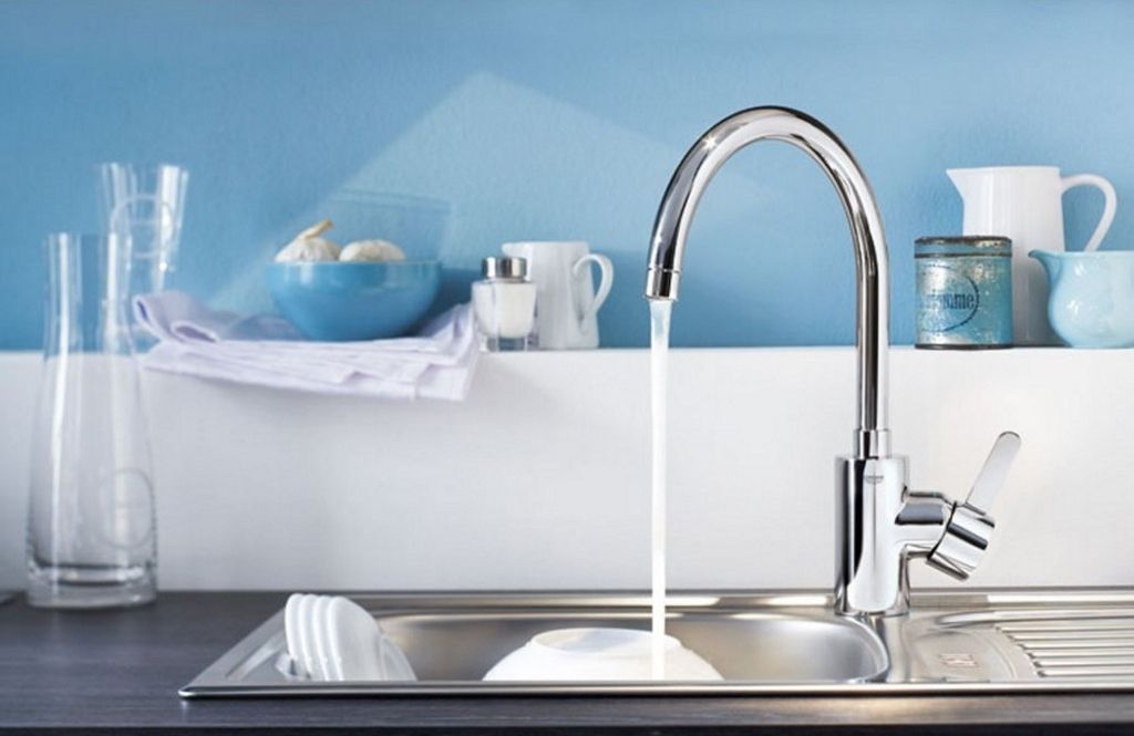 Slavina (miješalica) za sudoper - GROHE Eurosmart Cosmopolitan - s "J" izljevom - izložbena